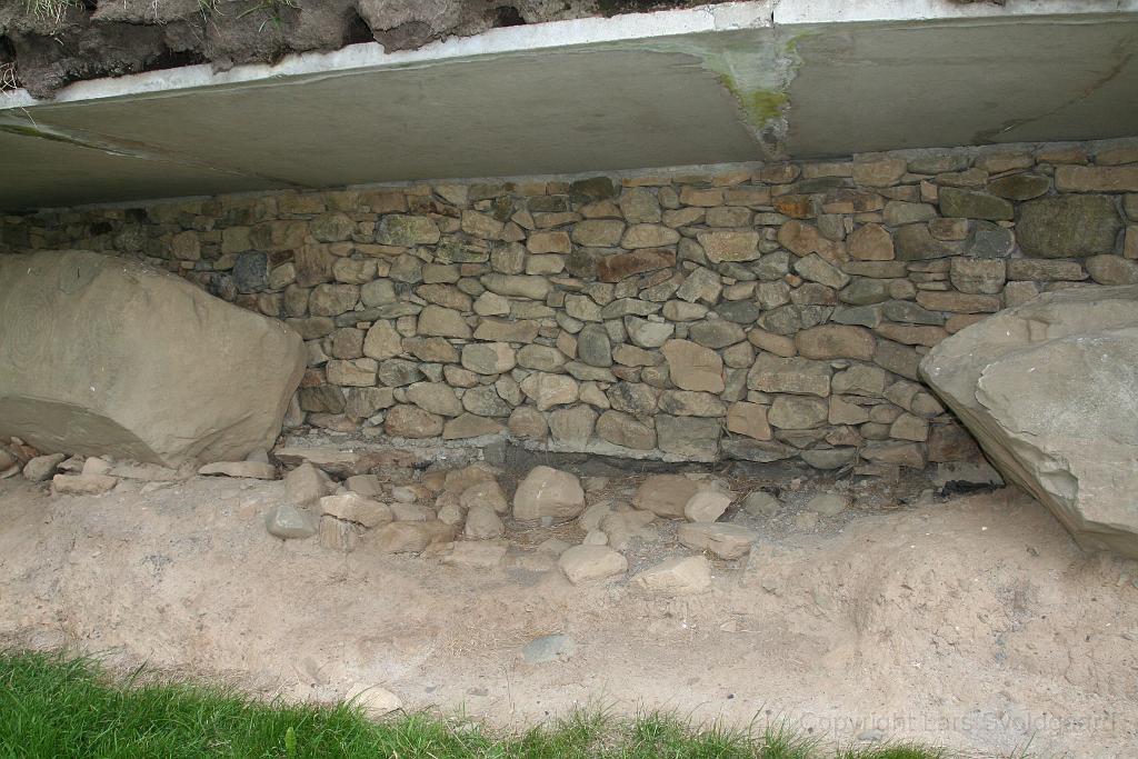 IMG_1496.JPG - Missing stone