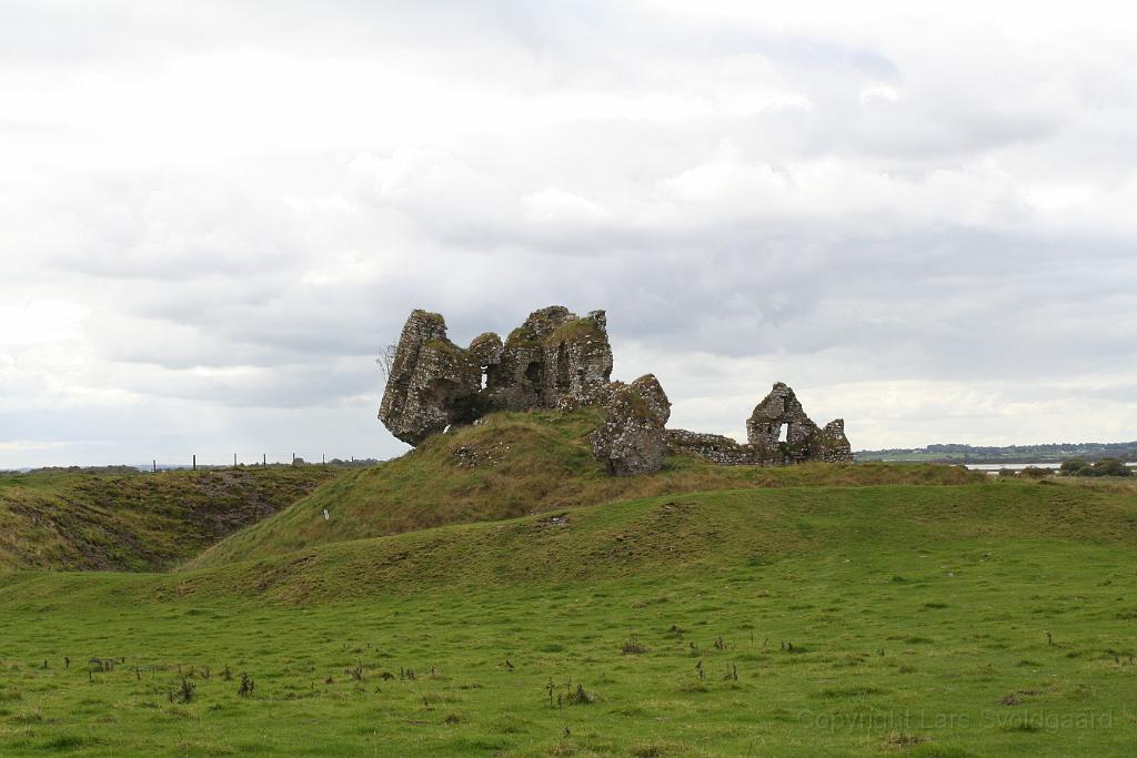 IMG_1647.JPG - Clonmacnoise castle