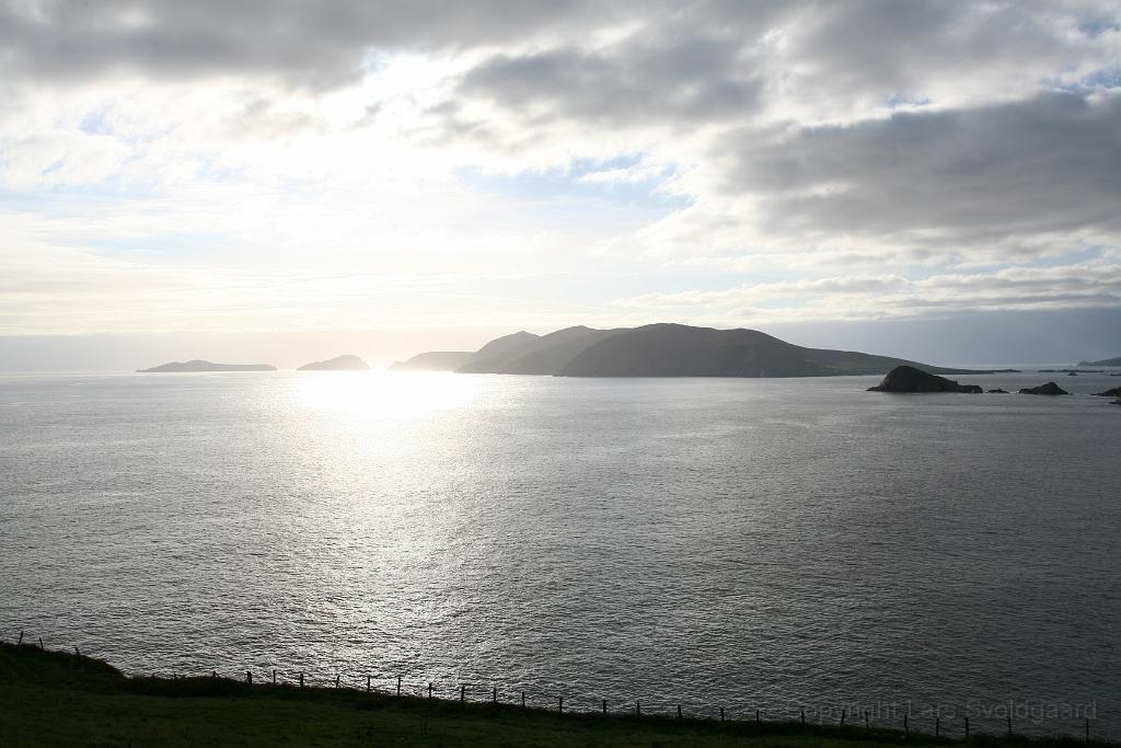 IMG_2124.JPG - Looking at the Blasket islands