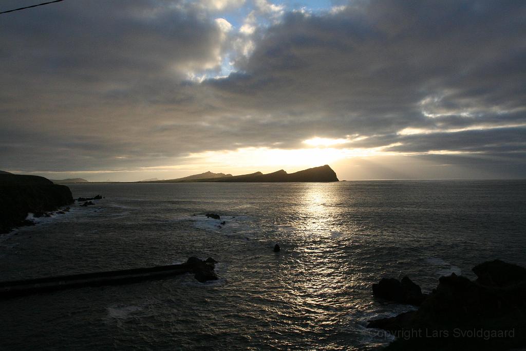 IMG_2157.JPG - Near Old Pier Restaurant in Dingle looking west