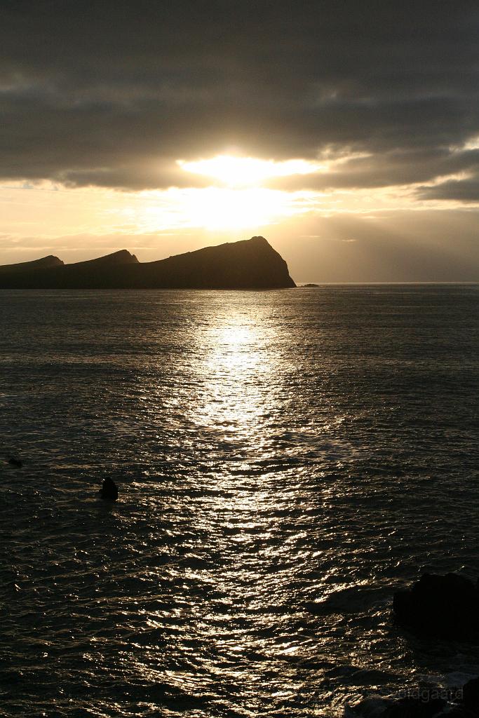 IMG_2166.JPG - Near Old Pier Restaurant in Dingle looking west