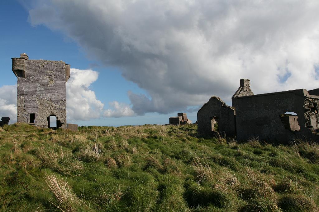 IMG_2991.JPG - Old Marconi radio telegraph station at Browhead