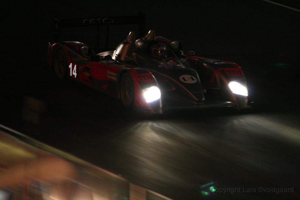 IMG_0524.JPG - Night-time qualifying