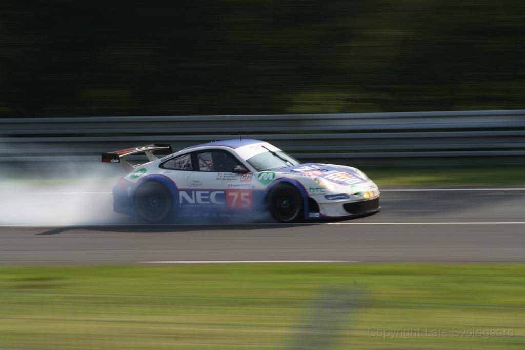 IMG_1163.JPG - Late braking in the porsche curves