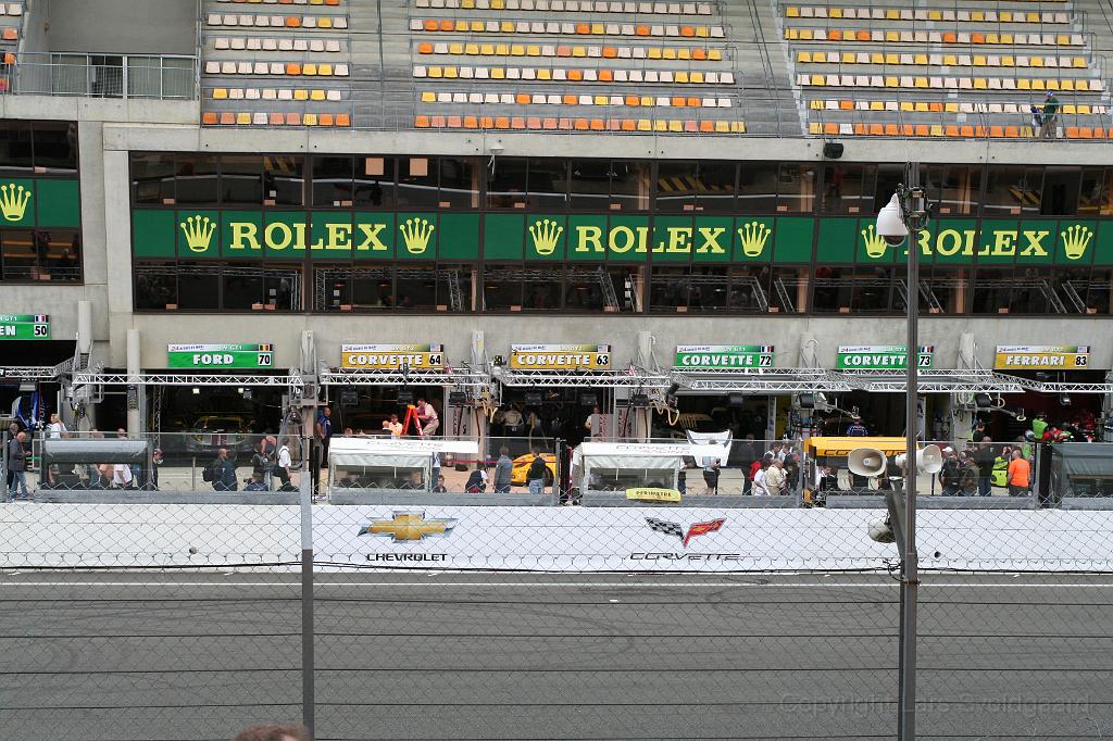 IMG_9995.JPG - Corvette racing, one works and one private team